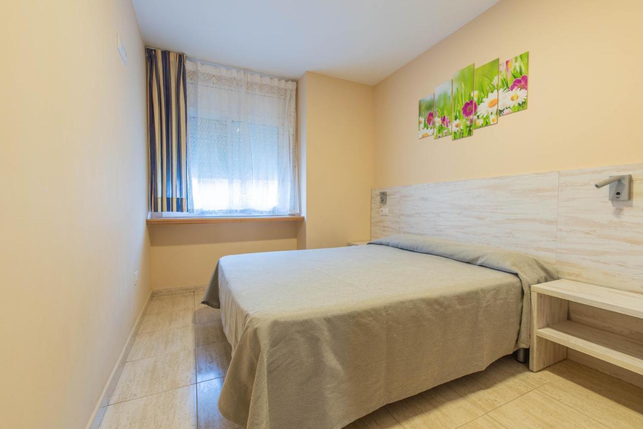 Apartaments Costamar Калафель Екстер'єр фото