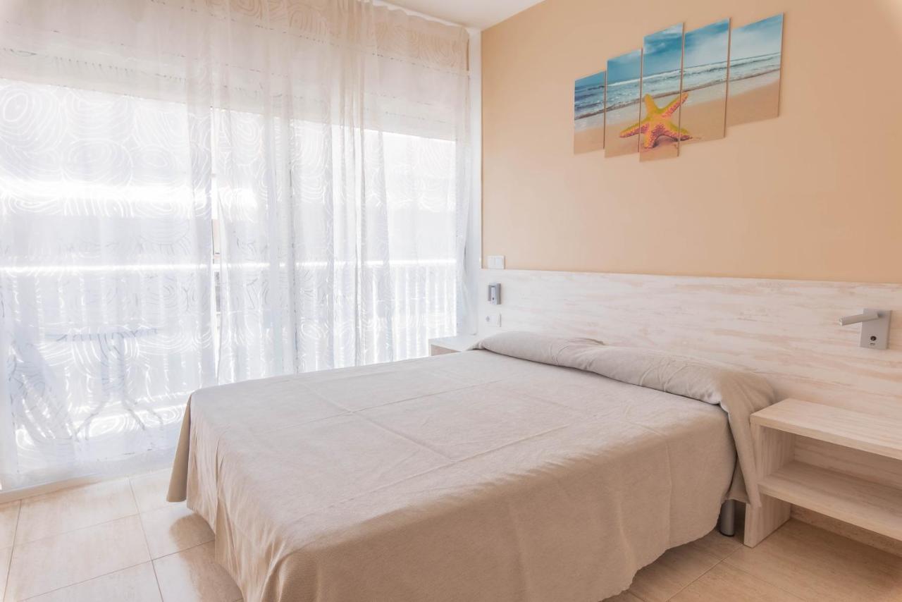 Apartaments Costamar Калафель Екстер'єр фото