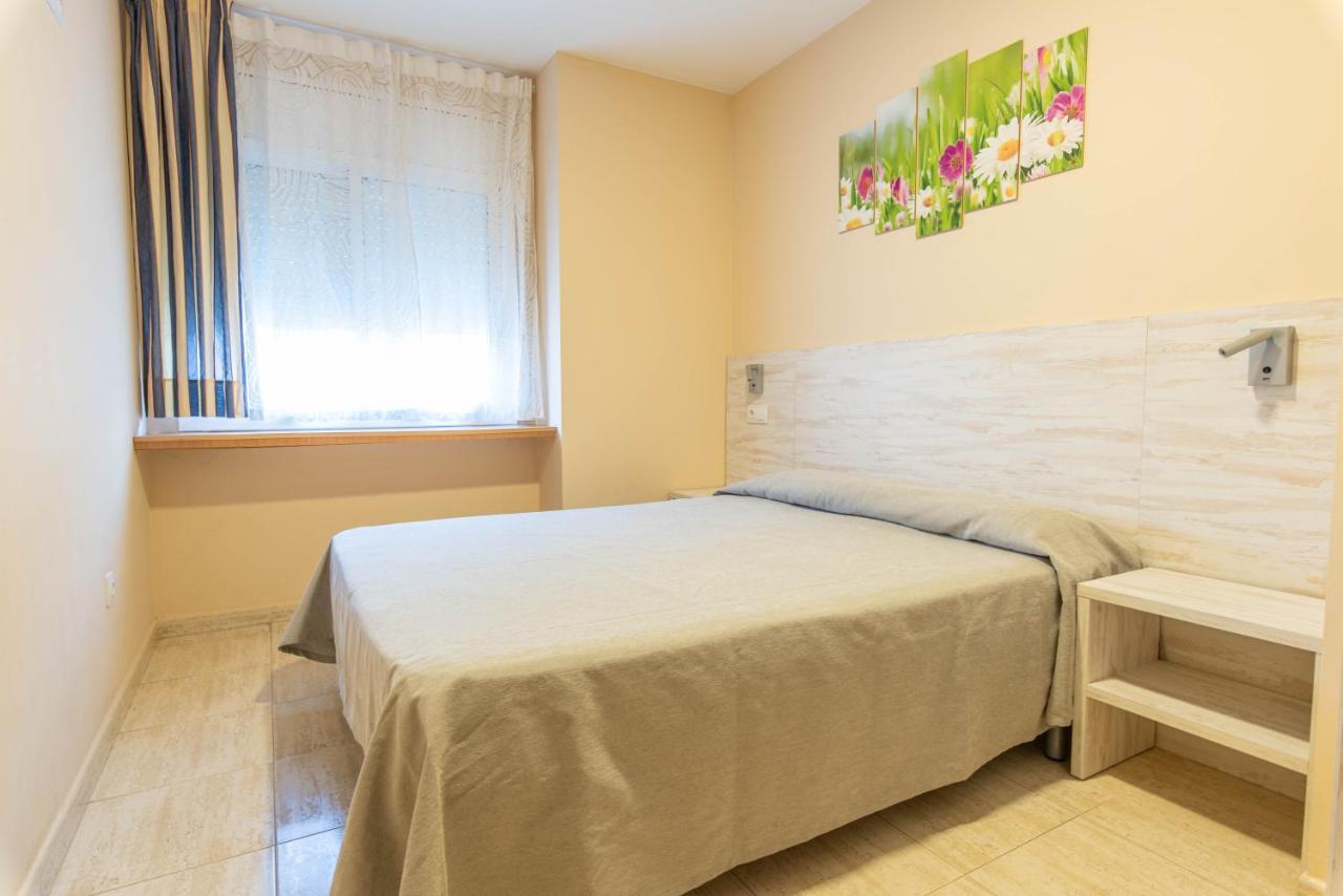 Apartaments Costamar Калафель Екстер'єр фото
