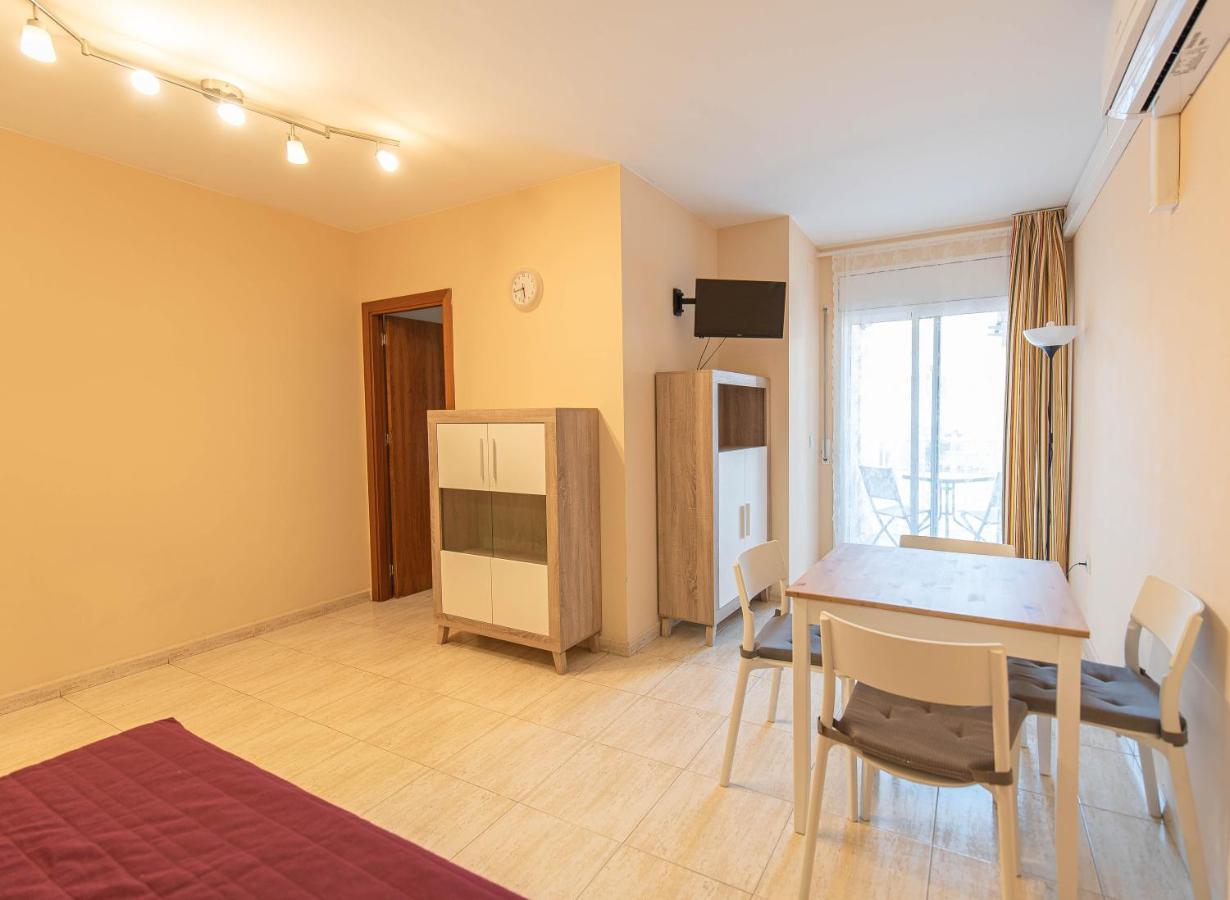 Apartaments Costamar Калафель Екстер'єр фото