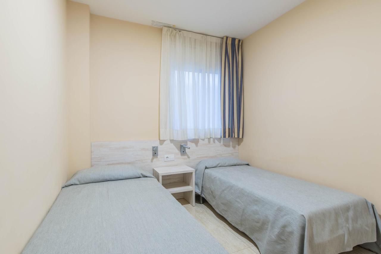 Apartaments Costamar Калафель Екстер'єр фото